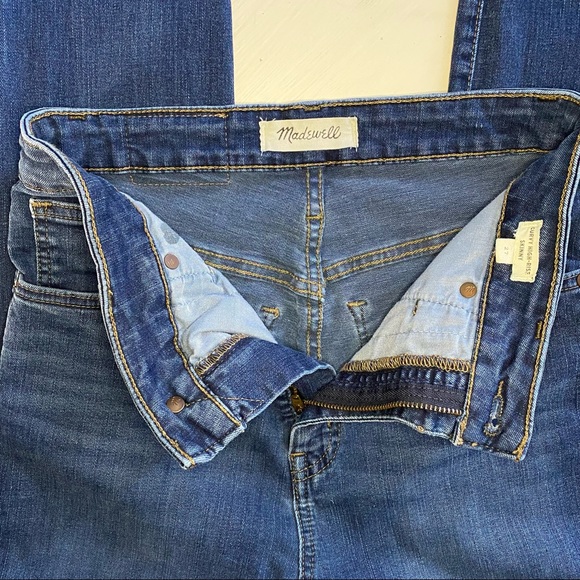 Madewell Curvy High Rise Skinny Jeans in Hayes Wash - Picture 9 of 10